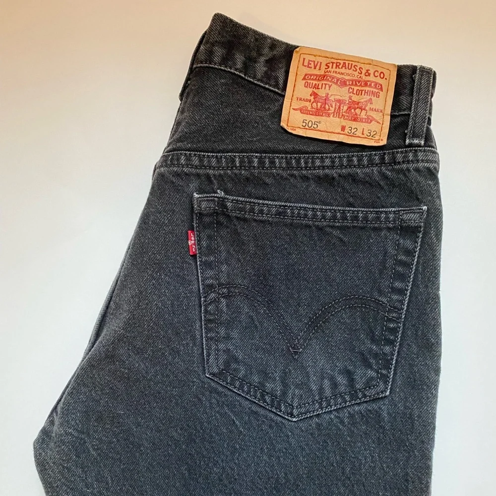 SOLD 505 Levi Jeans - Picture 4 of 4